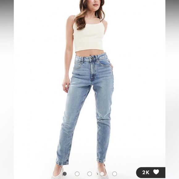ASOS Denim - New with tags ASOS DESIGN High Waist Slim Fit Mom Jeans size Petite 26/28.